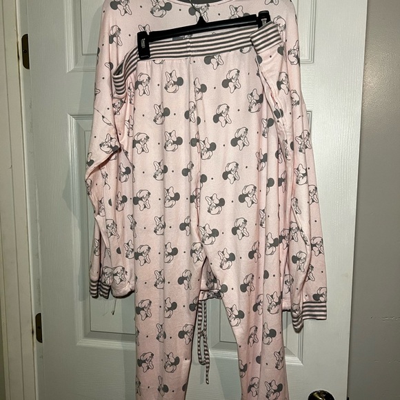 Blush pink Minnie Mouse pj set - Picture 4 of 4